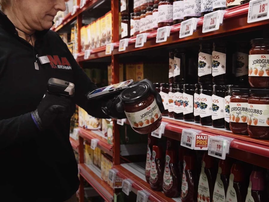 click-and-collect-in-store-video
